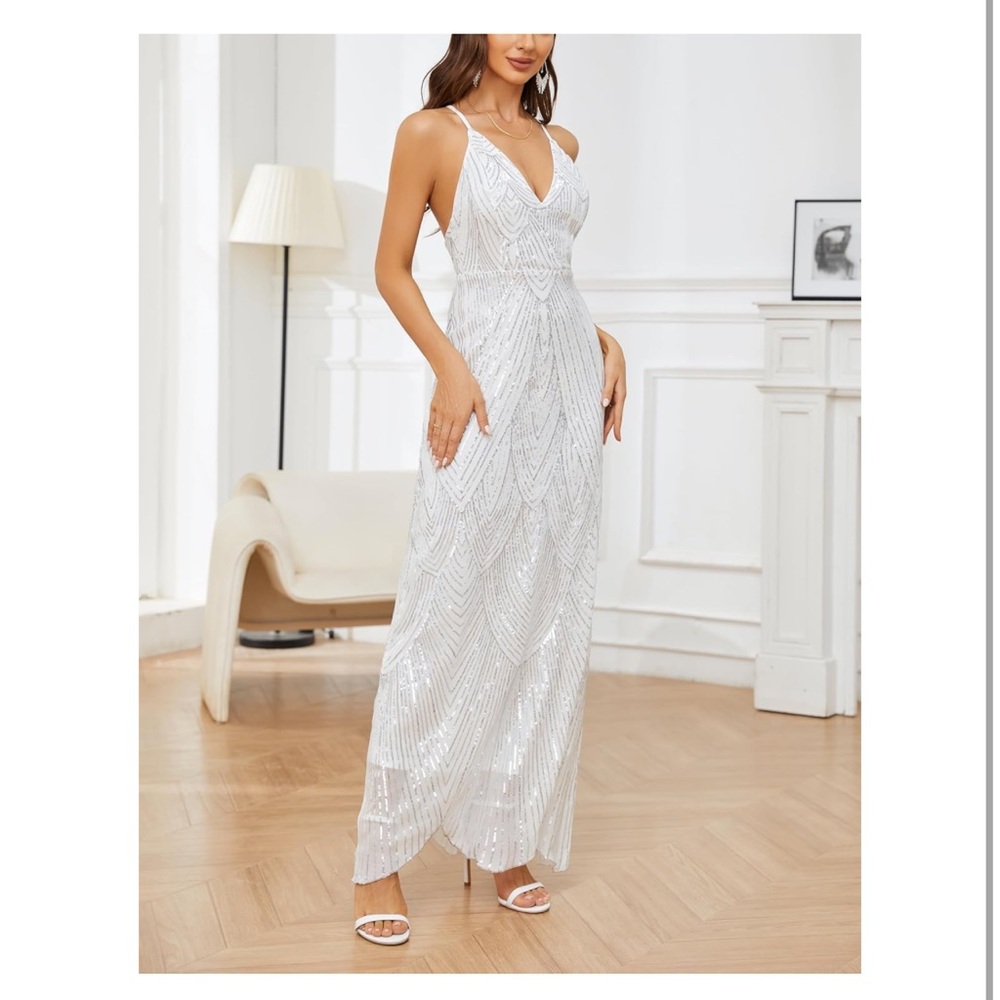 V Neck Spaghetti Straps Elegant  Sequin Maxi Dress Size Small